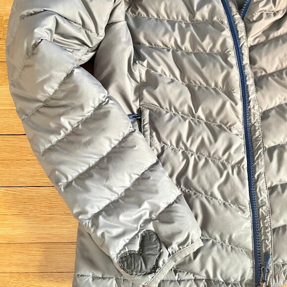 North face Gray bomber jacket size small petite but fits like a small - Picture 5 of 12